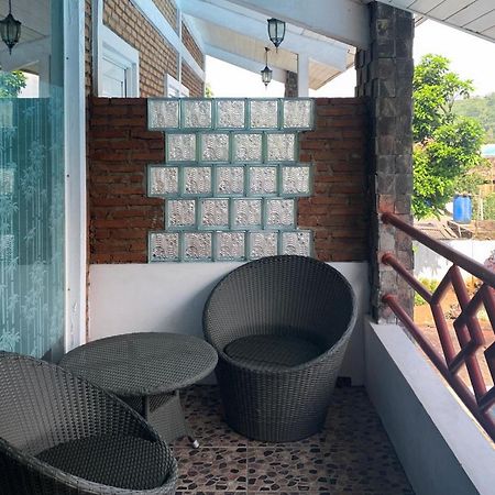Urbanview Hotel Villa Q Gisting Bandjarnegeri Exterior photo